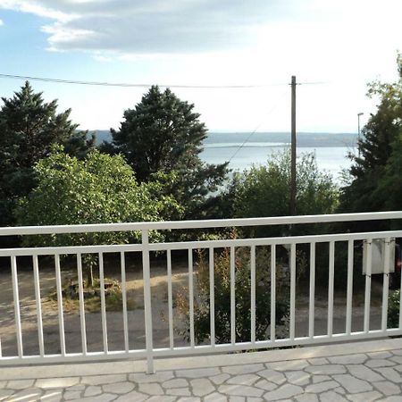 Apartments Boti Dramalj Bagian luar foto